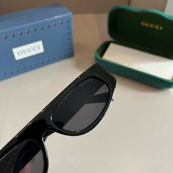 Gucci Women\'s Designer Sunglasses main image 8